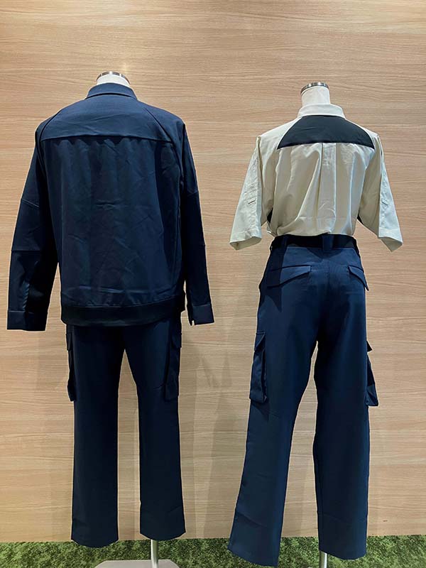 新制服背面