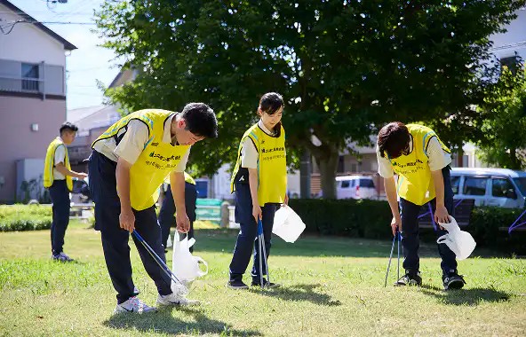 奉仕活動の様子