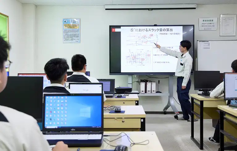 授業を受けている風景