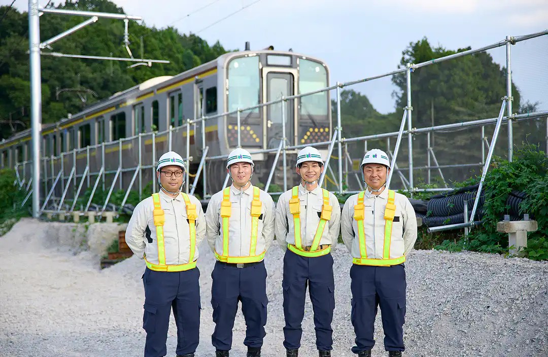 社員さんが話している風景