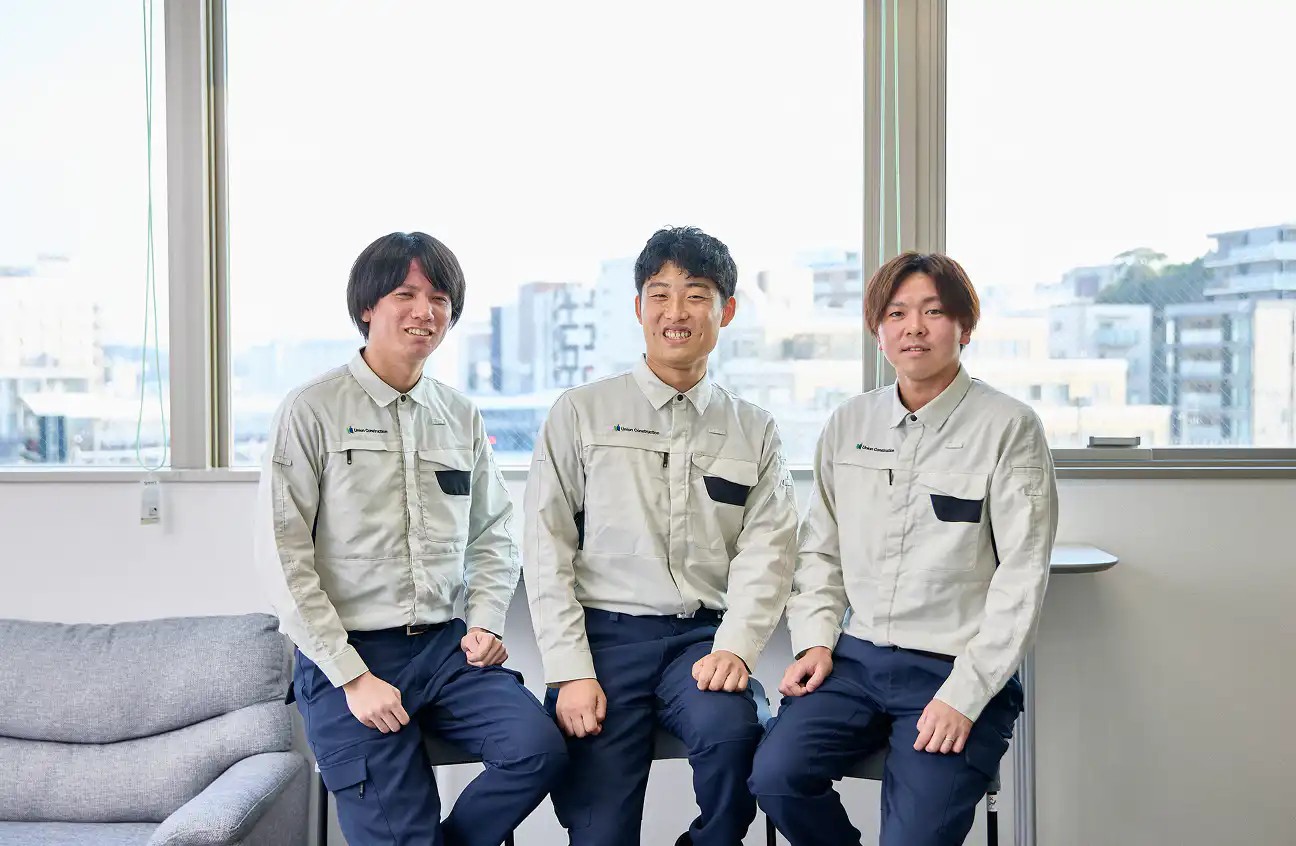 社員さんが話している風景