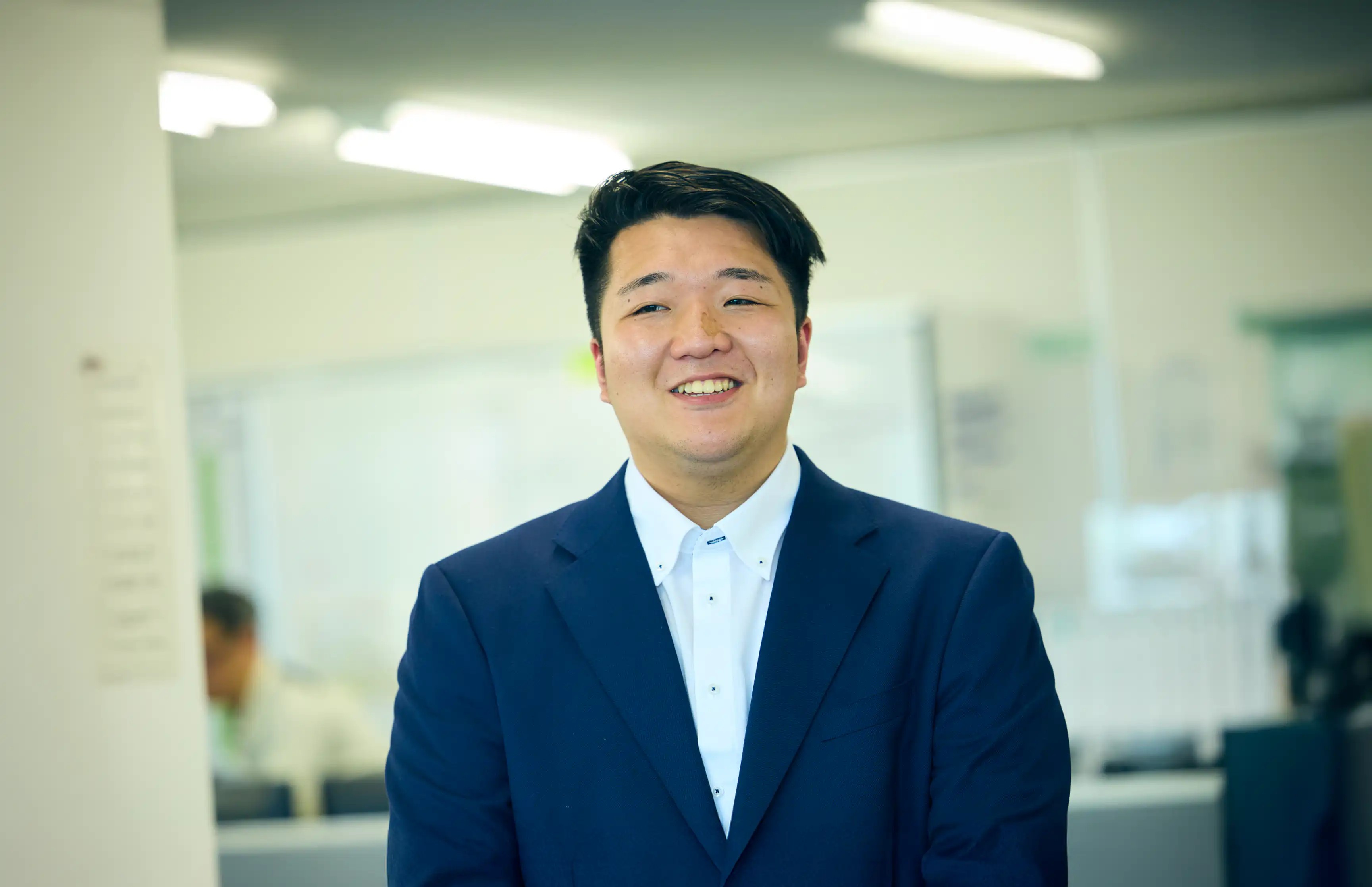 社員さんの正面写真