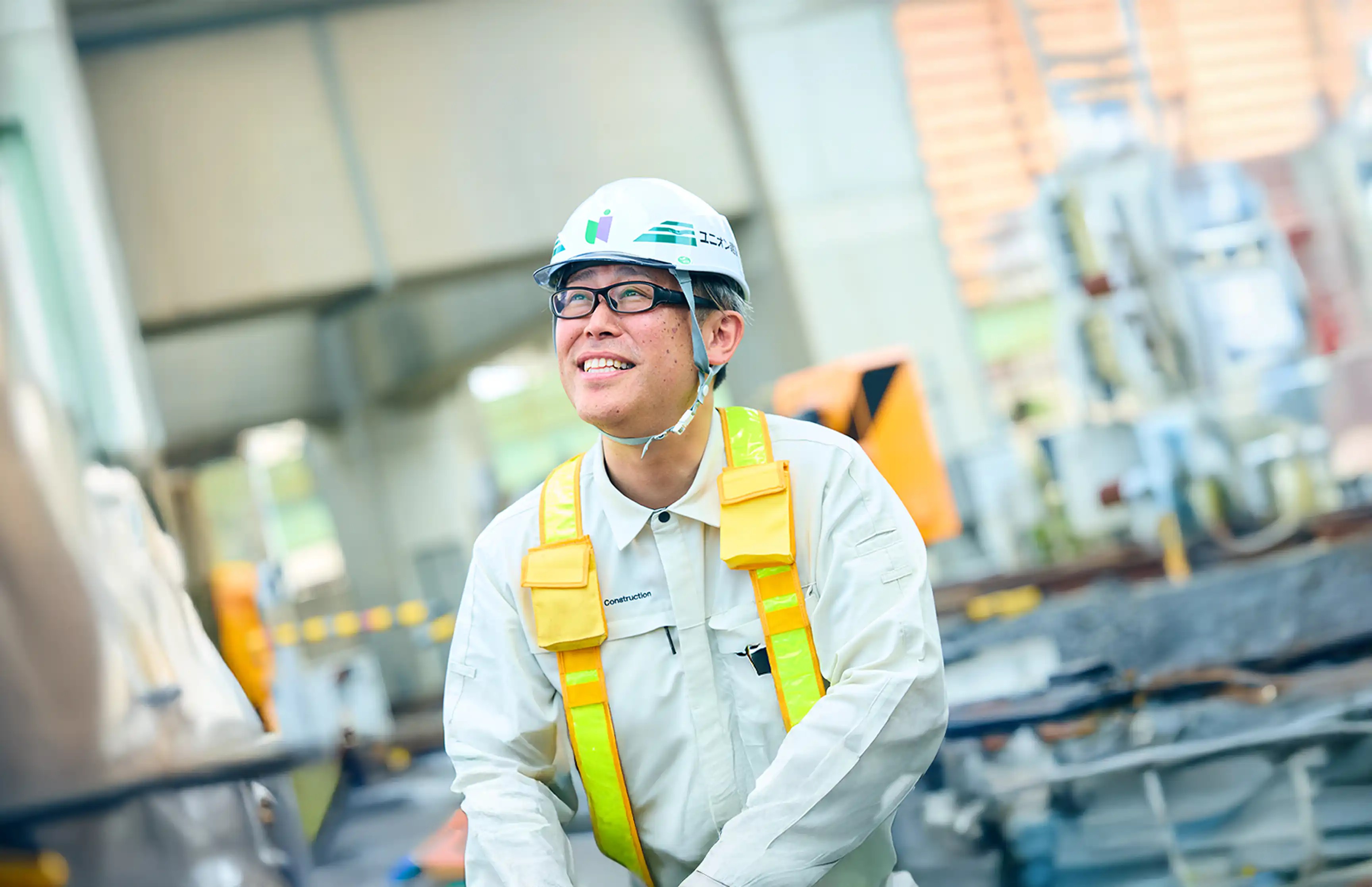 社員さんの正面写真